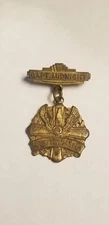 Ovaltine Captain Midnight Flight Commander Flying Cross Two Part Badge Pin