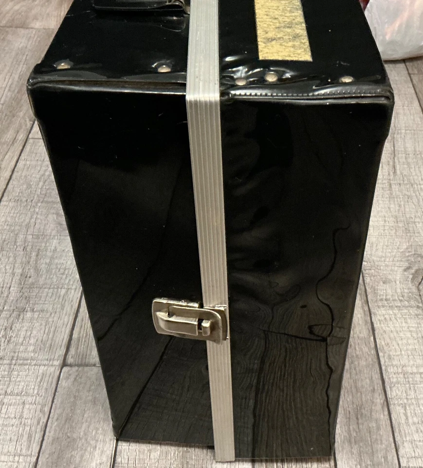 Muñeca Barbie vintage 1964 estuche de transporte armario baúl vinilo con cajones de cartón Foto 4 de 4