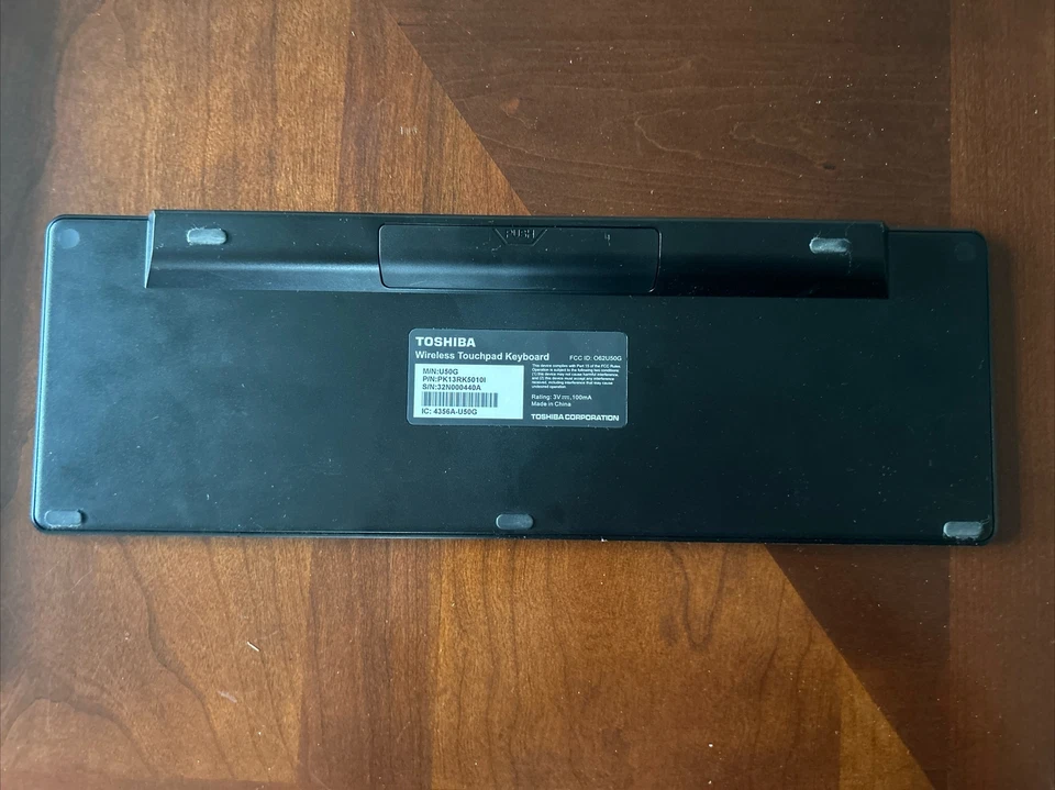 Toshiba Multi Language Wireless Touchpad Black Keyboard U50G ~ No Dongle~ - Image 4 of 4