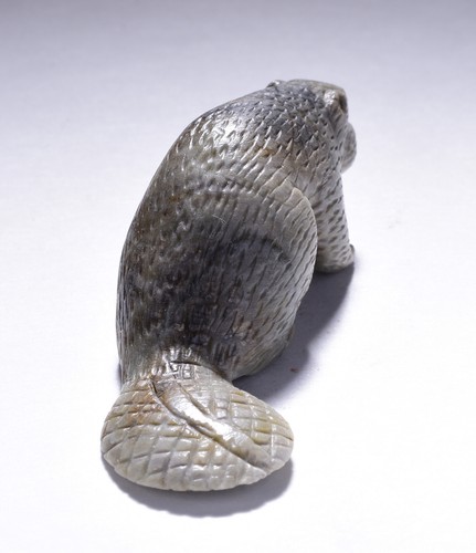 Picasso Marble Handcarved Beaver Fetish by Lance Cheama 4D02E - Picture 3 of 12