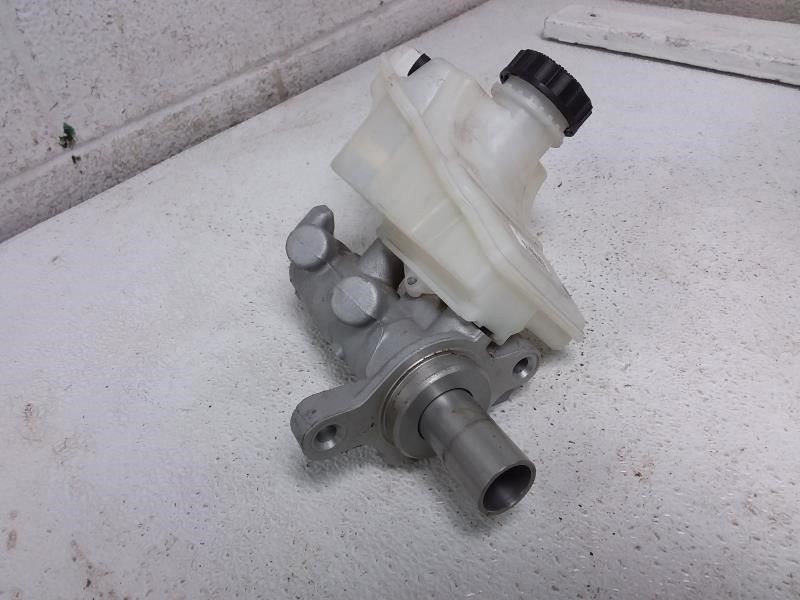 2019 MASERATI GHIBLI OEM Brake Master Cylinder 