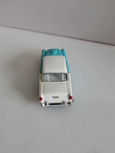 Hot Wheels 100% Collectibles 1955 '55 Chevy Bel Air Turquoise/White Real Riders - Picture 6 of 7