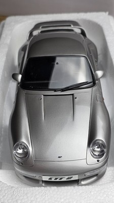 1:18 Porsche 911 (993) Ruf CTR2 GT Spirit GT080 Silber OVP