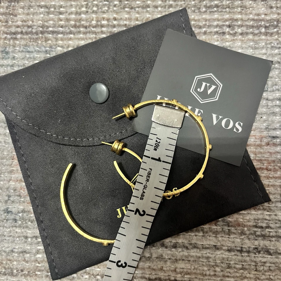 Brincos Julie Vos sobreposição de ouro 24k pedra aquática crescente argolas com saco de pó em excelente estado usado  - Imagem 2 de 4