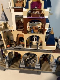 LEGO Disney: The Disney Castle (71040) Used No Box  Complete Set Manual Included