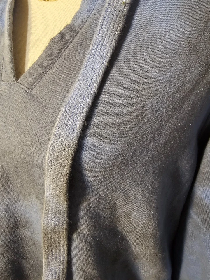 Sudadera Nautica para mujer azul teñida talla mediana aberturas laterales ligera suave Foto 3 de 4