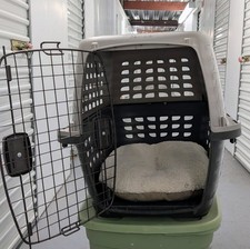 Petmate Navigator Kennel 32" Plastic Dog Crate