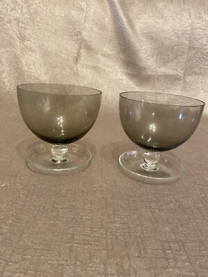 Vintage 1950er rauchgrau Glas klar Fuß Eisbecher Eisschalen Schüsseln x 2