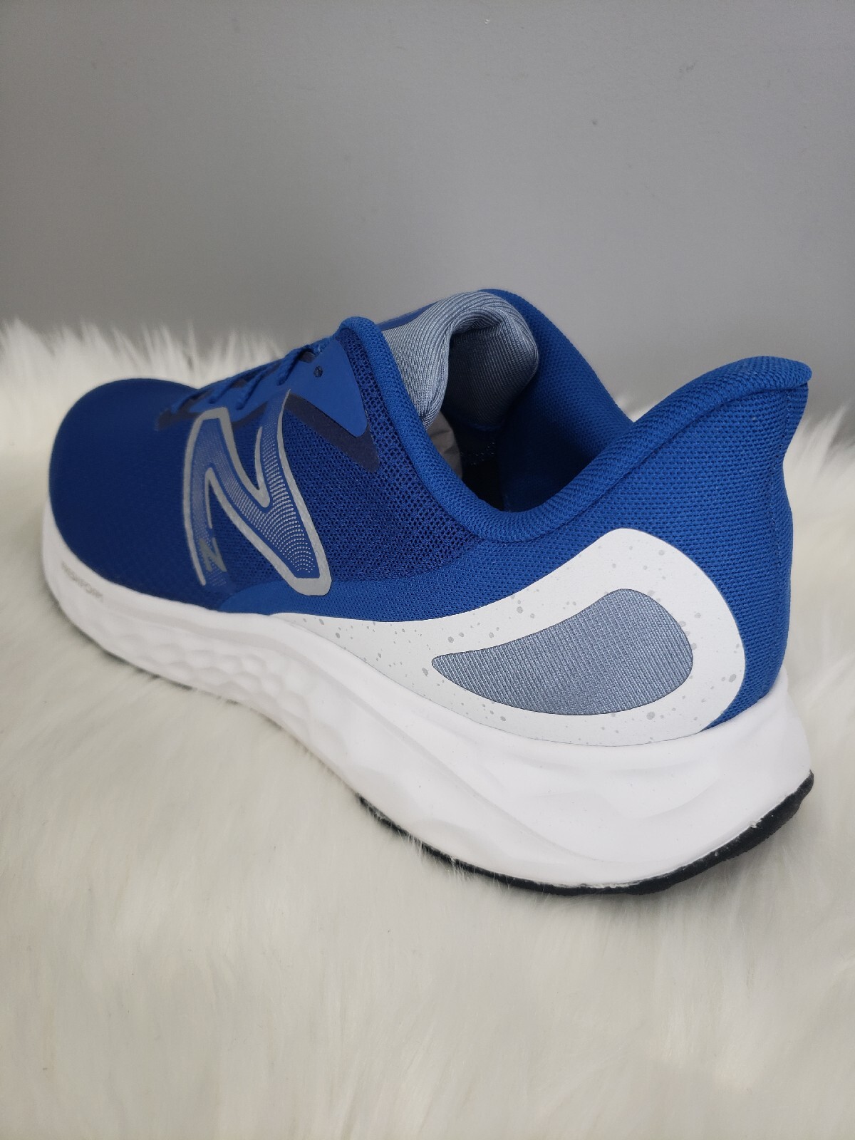 Size 13 New Balance Fresh Foam Arishi v4 Blue White MARISLB4 Mens Running Shoes eBay