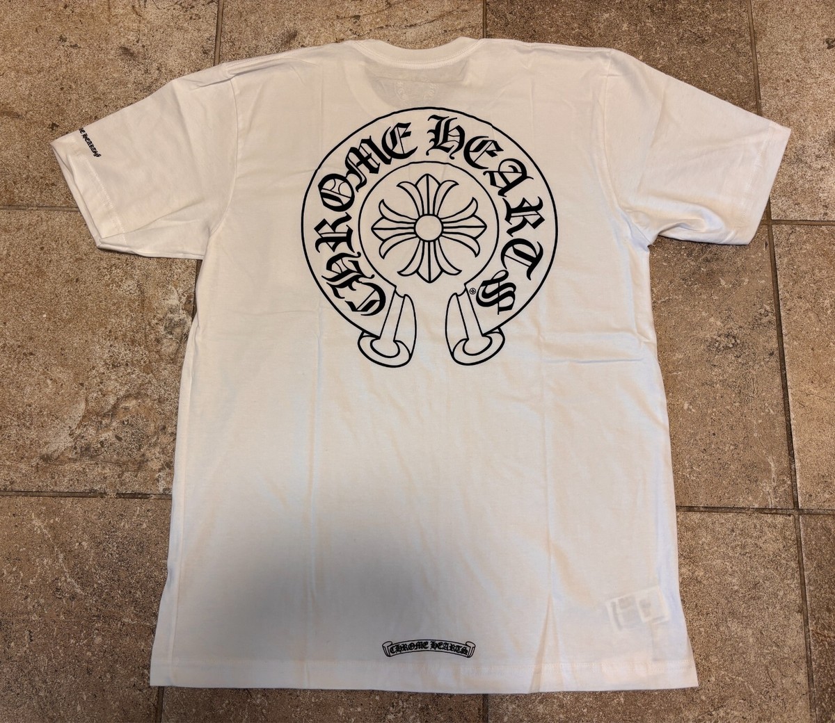 人気[クロムハーツ] Horseshoe Logo Pocket T-Shirt chrome-hearts-exclusive-