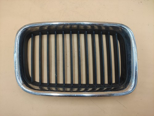Ziergitter Kühlergrill BMW E36 rechts Beifahrerseite Front 51.13-8122238 Orig.