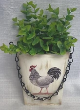 Wall Metal Pocket Rooster Greenery Chain Link Hanging 