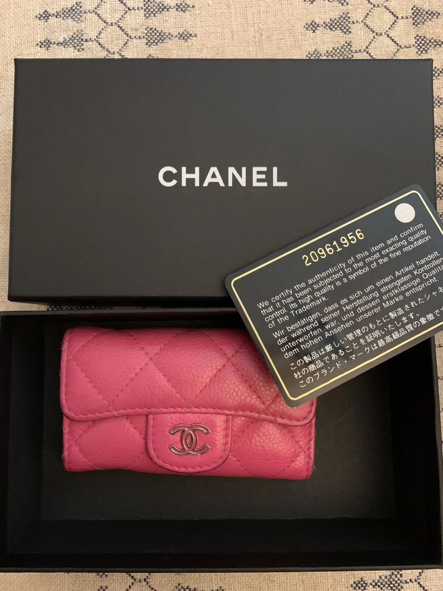 Chanel  20K Camilia Pink Caviar Key Holder - Reetzy