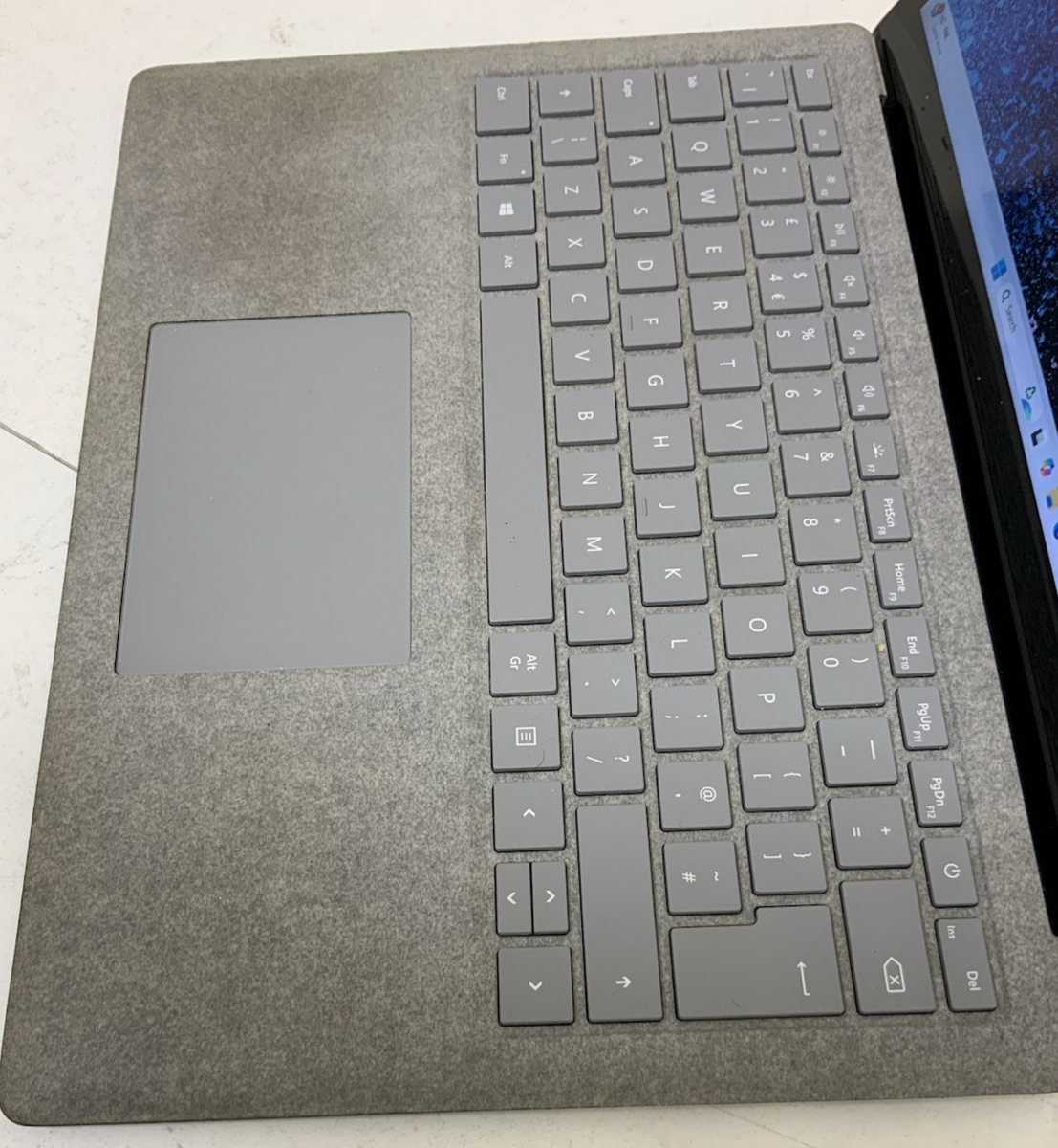 Microsoft Surface Laptop 2 1769 13.5