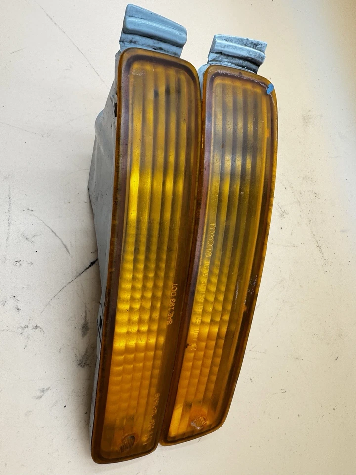 TOYOTA CAMRY 1995-1996 LADO IZQUIERDO Y DERECHO PARACHOQUES MONTADO LUZ INTERMITENTE FABRICANTE DE EQUIPOS ORIGINALES, Foto 4 de 4