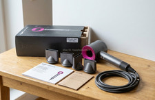 Dyson Supersonic Profi-Haartrockner grau/rosa...