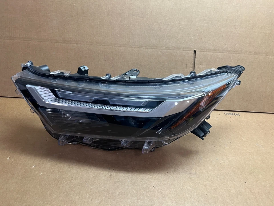 OEM 2022 2023 TOYOTA RAV4 LED HEADLIGHT HALOGEN SIGNAL STYLE LEFT SIDE LH - Image 3 of 4