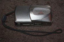 Vintage Olympus CAMEDIA D-560 Zoom 3.2MP Digital Camera No Memory Card