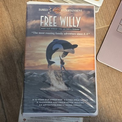 Warner Home Video Free Willy (1993) VHS NTSC PG Clamshell CC Jason J Richter