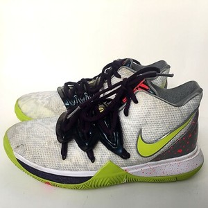 Basketball Shoe Size 4y White Cyber 