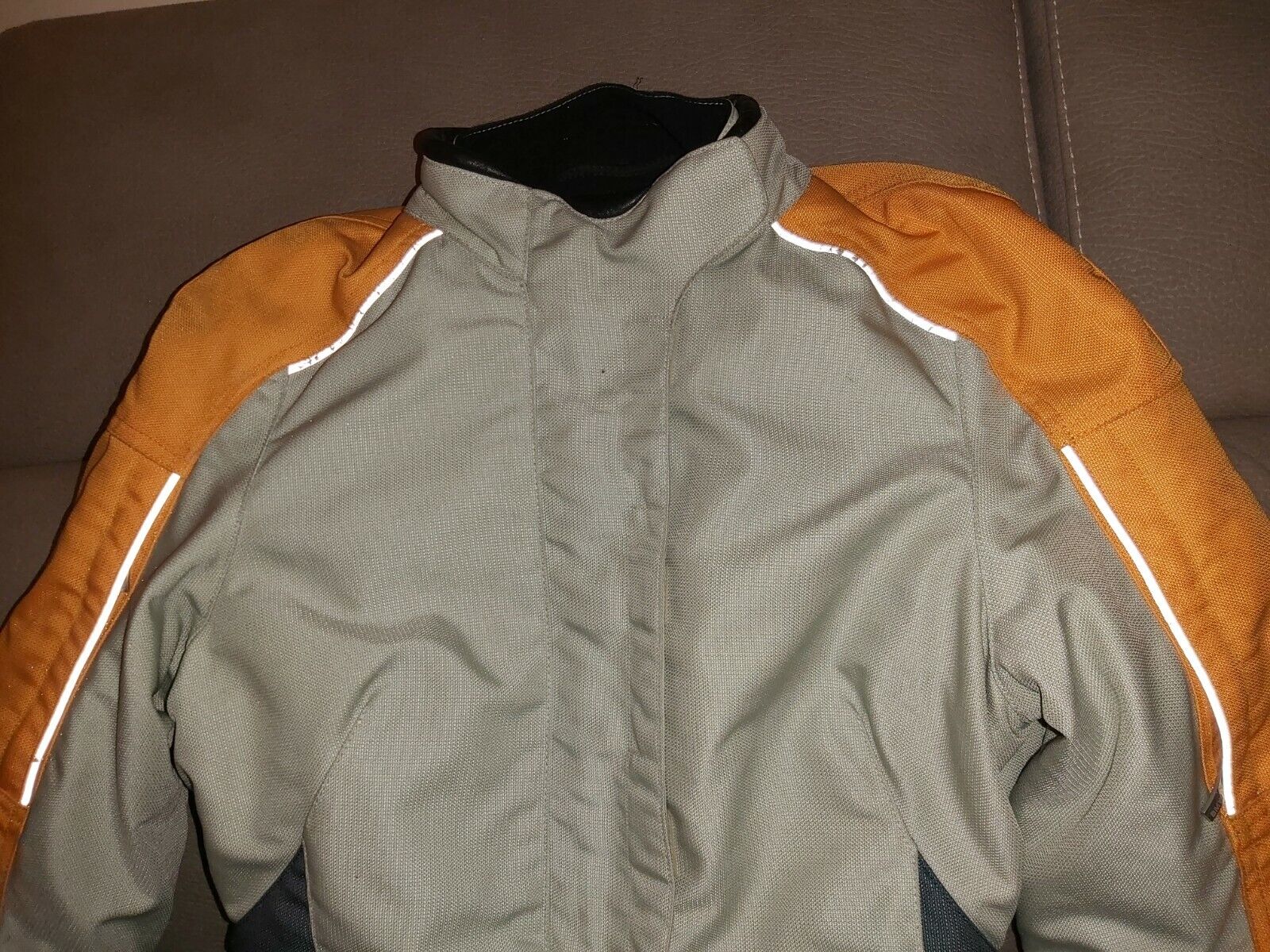 Foto 2 di 10