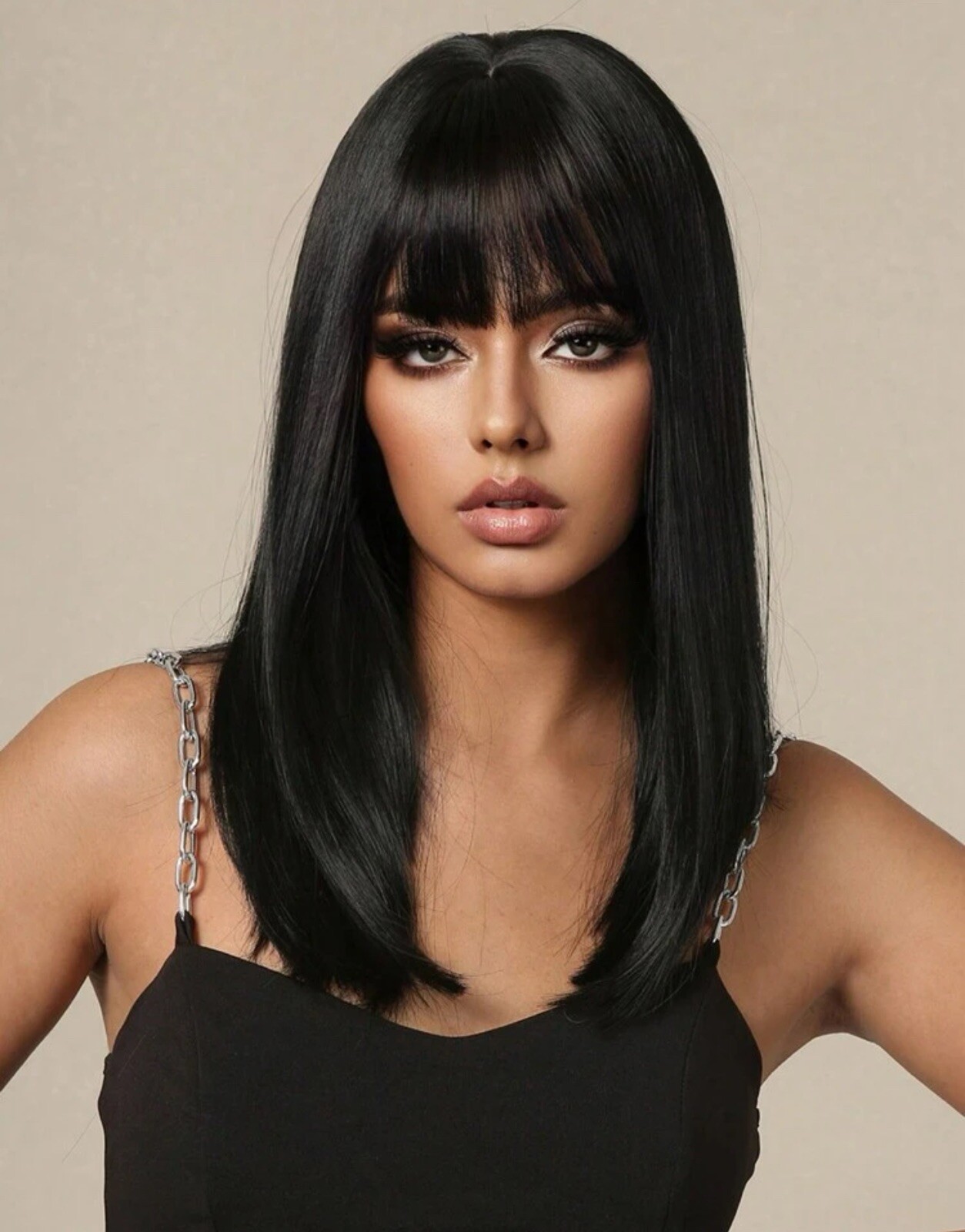 Perruque synthétique femme courte noire wig lisse frange 40cm cheveux lisses + 4 bonnets