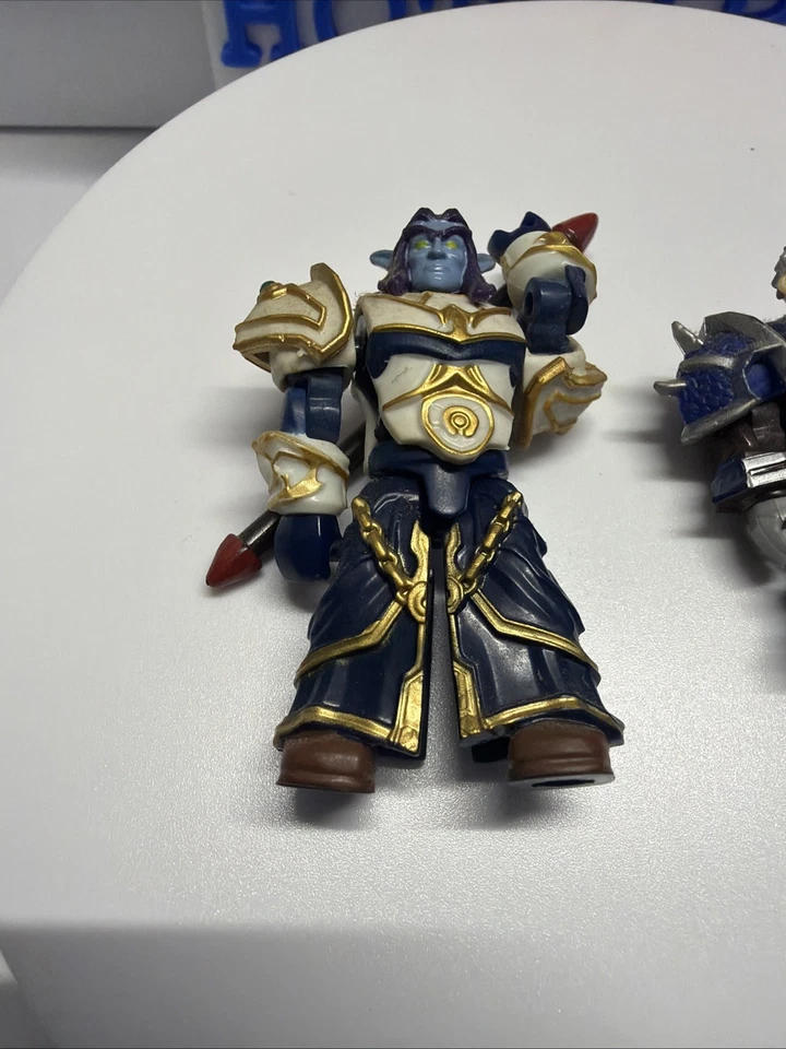 MINIFIGURA MEGA CONSTRUX WORLD OF WARCRAFT ENANO ALA DE MUERTE VIENTO TORMENTA ASALTO Foto 2 de 3