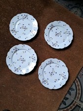 (29) 4 ANCIENNES ASSIETTES PLATES PORCELAINE de LIMOGES AUX BARBEAUX  XIXème,