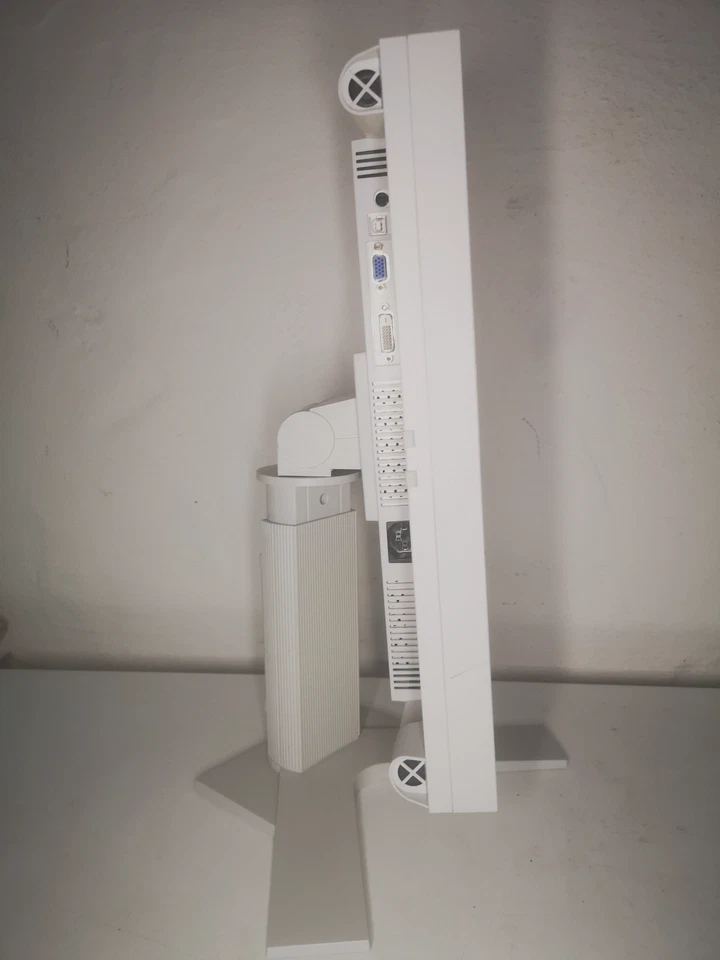 Eizo Flexscan S1921 19-Zoll Monitor VA SXGA 1280x1024 VGA DVI Lautsprecher 20ms - Bild 3 von 4