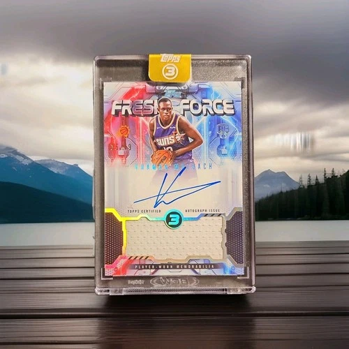 Topps Three Fresh Force Khaman Maluach Suns Rookie Patch Auto  #FFR-KM /49