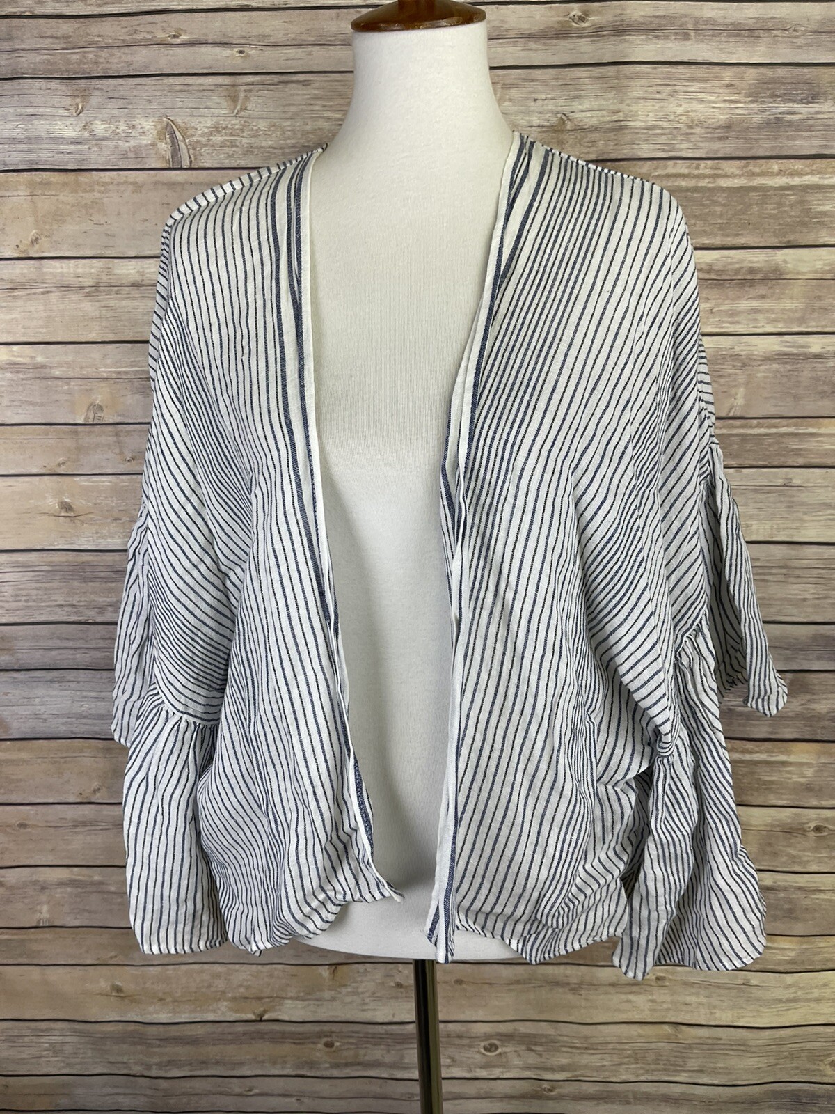 Universal Thread OSFM Kimono Ruffled Sleeves Open… - image 1