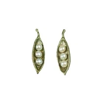 MICHAEL MICHAUD Petite "Pea Pod" 3 Pearl Post Earrings 4766