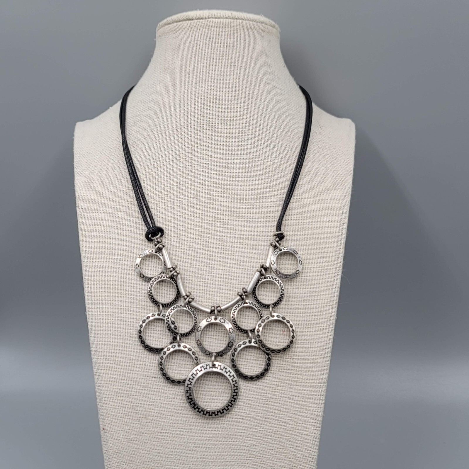 Multiple Open Rings Necklace Embossed Silver tone… - image 2