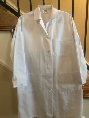 Women's 1st White Fashion Seal Lab Coat Sizes:12-20 & 42-50 Price: 14.00 BOGO - Picture 2 of 3