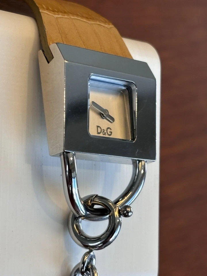 Dolce & Gabanna Ladies Designer Watch, Gorgeous Rare Fashion Gifts For Her - Image 4 of 4