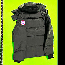Canada Goose Unisex Small Black Hooded Down Puffer Jacket Polyester Shell