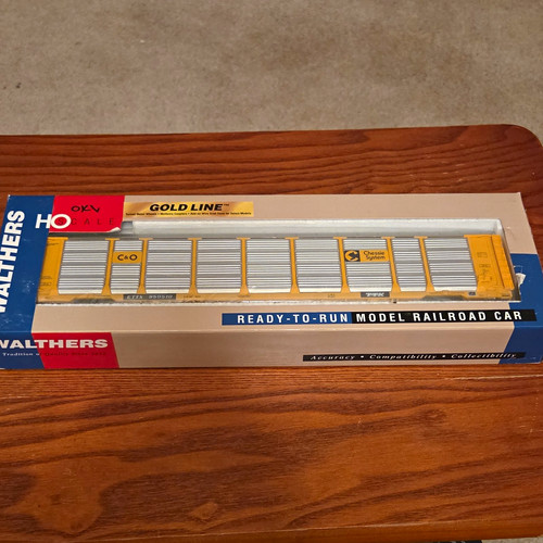 Walthers HO 89' Thrall Tri-Level Auto Carrier C&O (Chessie) 950510 932-4876 | Condition: New