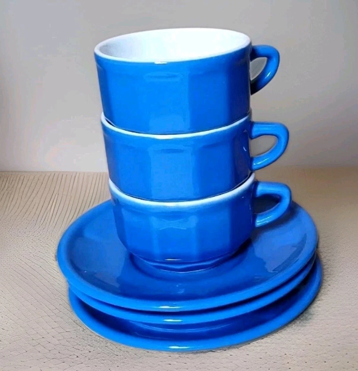 LOT 4 TASSES café verre bleu carrées Vintage +1 sans sous tasse en plus 50/60/70 EUR 35,00 - FR