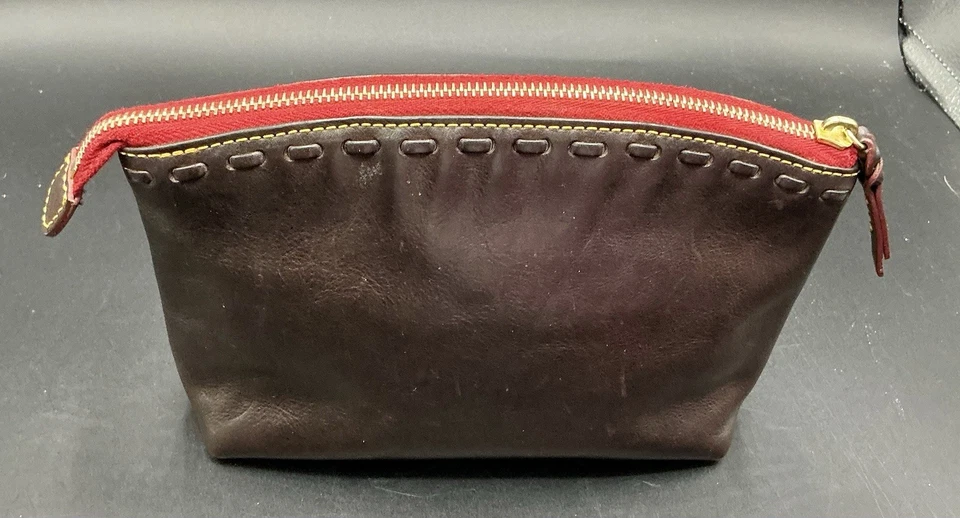 RARE VTG Dooney & Bourke Black Florentine Med Domed Cosmetic Case Red Zip Pouch - Image 4 of 4