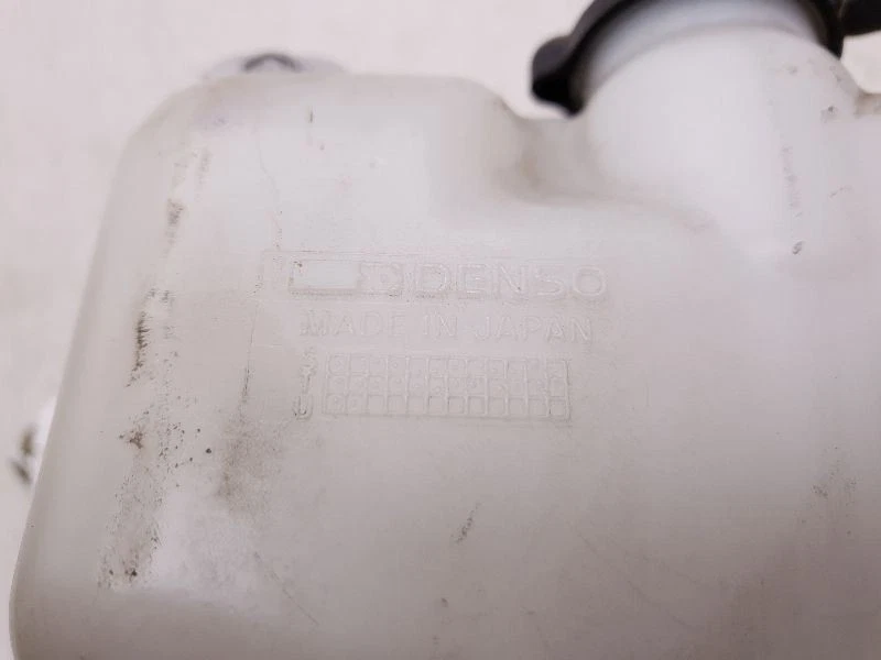 MONTAJE DEPÓSITO REFRIGERANTE RADIADOR TOYOTA RAV4 96-00  Foto 4 de 4