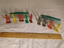 9 Vintage Western Plastic Playset Figures ~ MPC & Tim-Mee ~ Colorful!