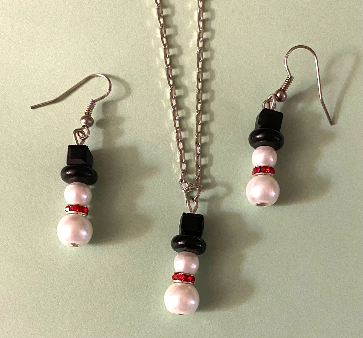 Christmas Snowman Fish Hook Earrings and Necklace Set Pearl Beads Black Hat