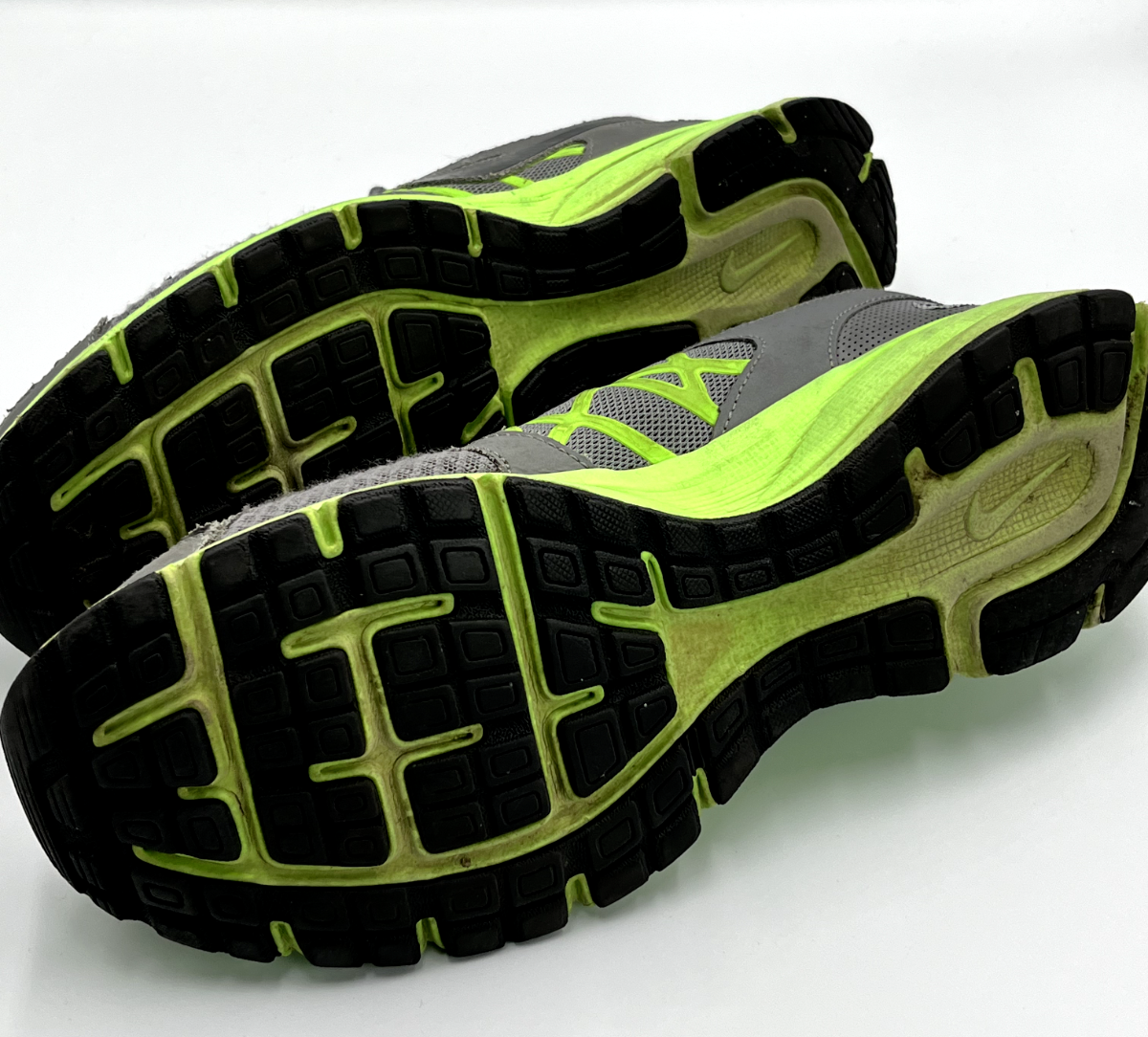 NWOB Nike Men’s Relentless 2 Running Shoes in Gray/Green Nike Air Relentless for Sale | Authenticity Guaranteed | eBay main image 3