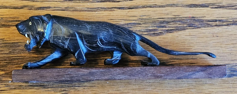 Vintage Hand Carved Disney Lion King African Water Buffalo Horn Lion Sculpture  - Image 2 of 4