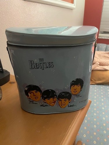 THE BEATLES 1965 Blue Vinyl Vintage Lunchbox Nems Enterprises LTD ORIGINAL RARE!