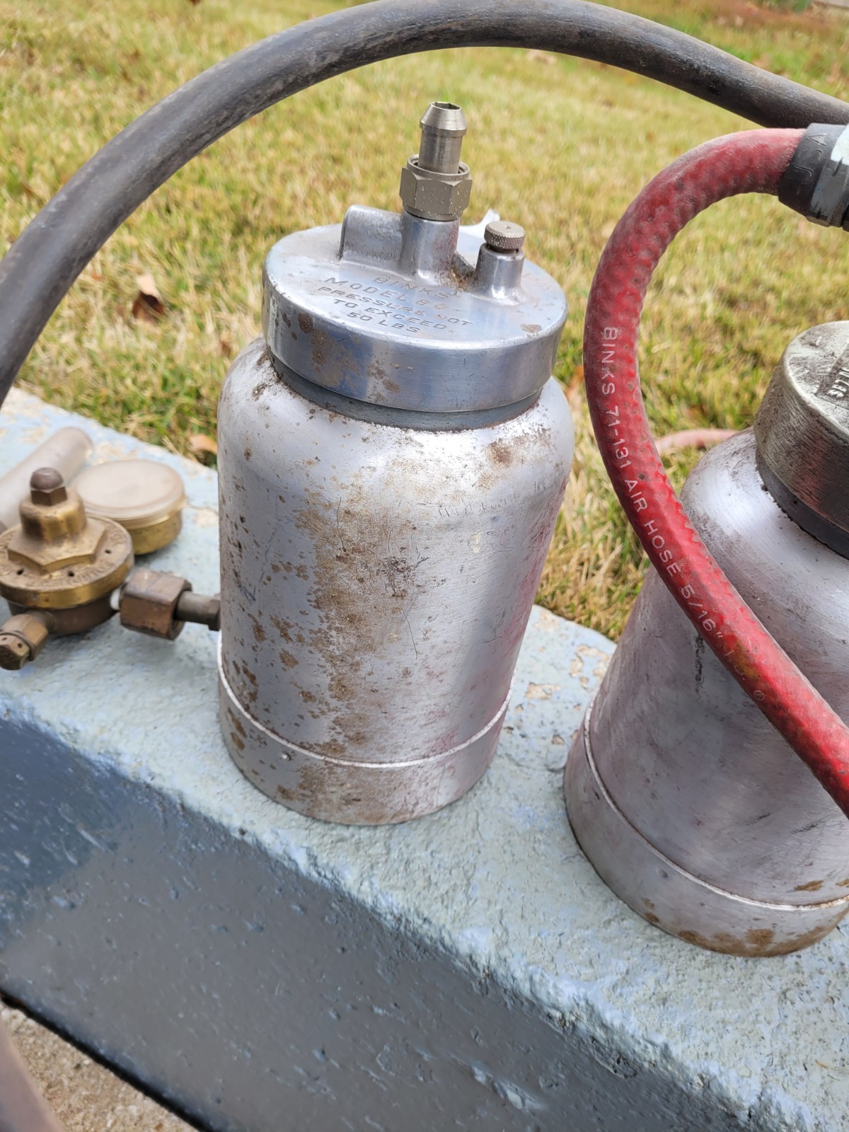 2 Binks Model 80 80-228  Paint Sprayer Pot Pressure Tanks w/ Pressure Gauge HOSE