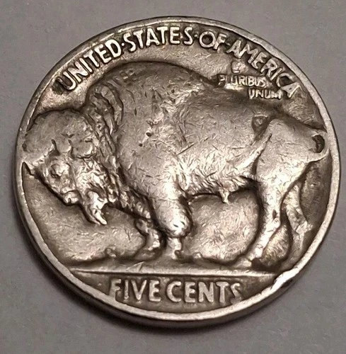 Nice Original 1937 P BUFFALO NICKEL 5¢ Shipping 95¢!   🇺🇸     BN744
