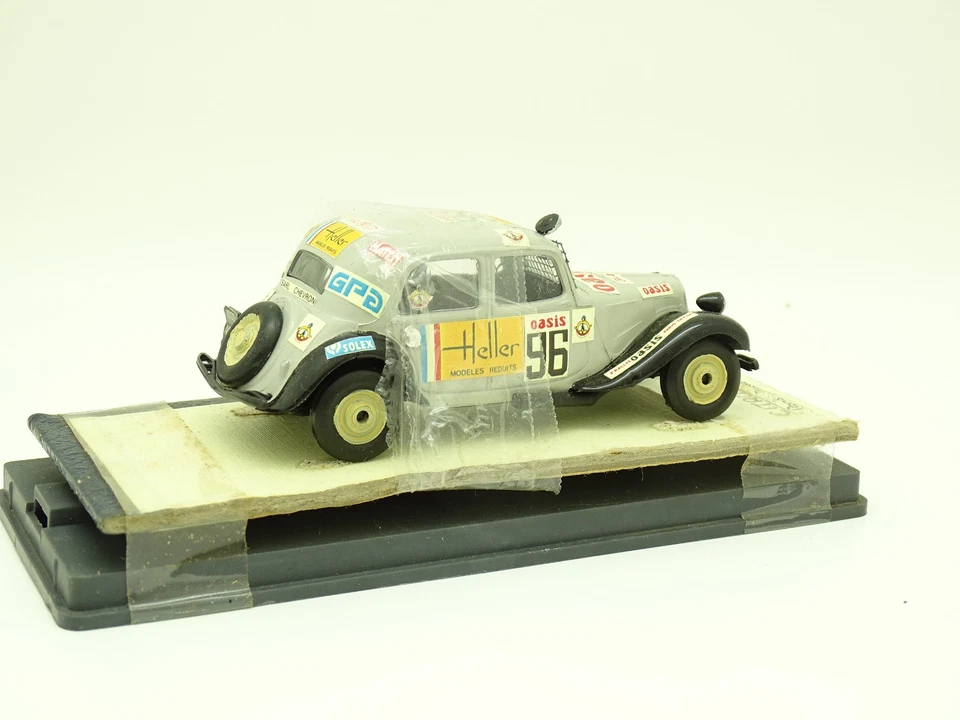 Heller kit monté 1/43 - Citroen Traction Rallye Dakar 1980 Oasis Foto 2 de 2