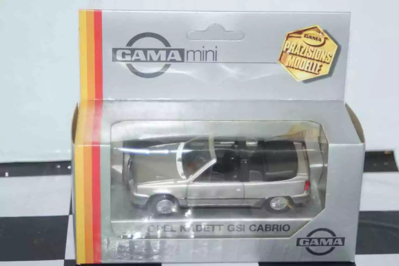 Gama Opel Kadett Vauxhall Astra Mk2 GSI Cabrio silver 1135 1:43