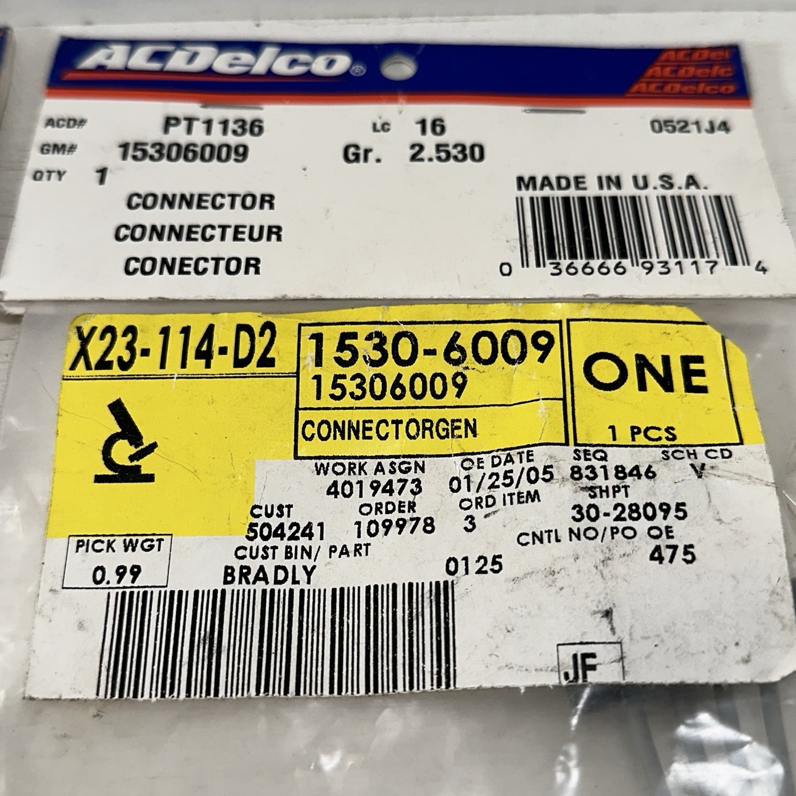 New OEM GM 15306009 1991-2009 Connector, HEADLIGHT WIRING HARNESS 4 Pin ...